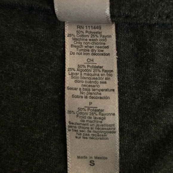 🎉HP🎉 Gilmore Girls T-shirt - Picture 9 of 9